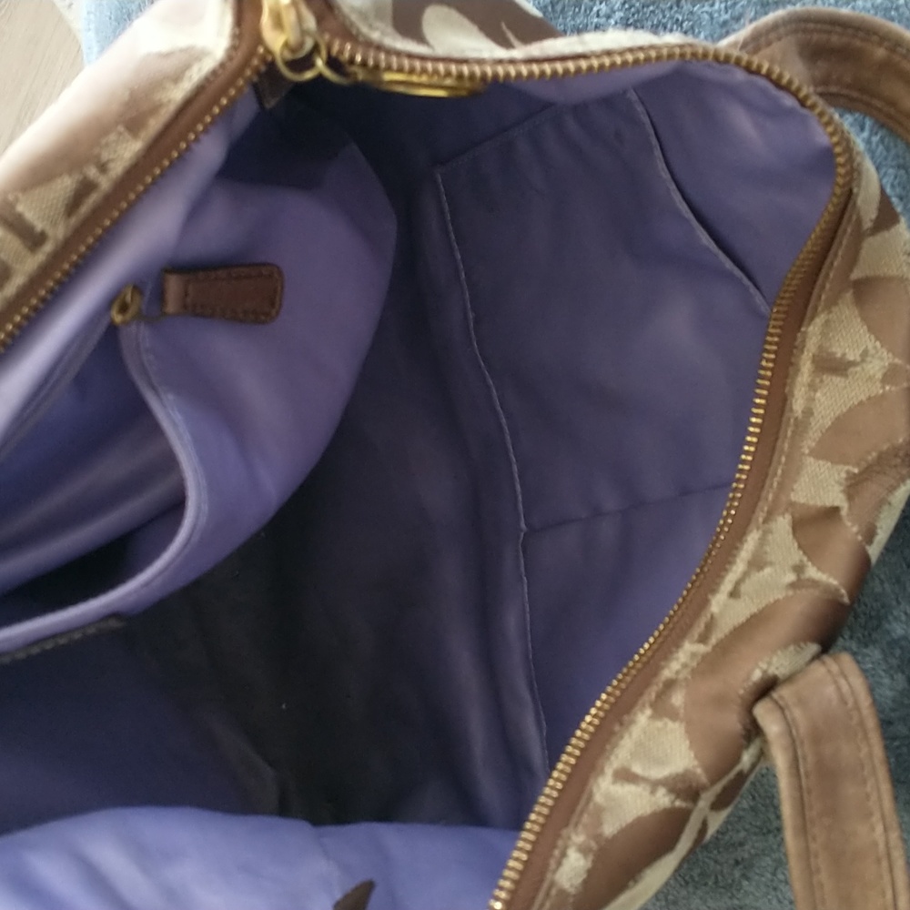 Coach purse - Picture 4 of 4